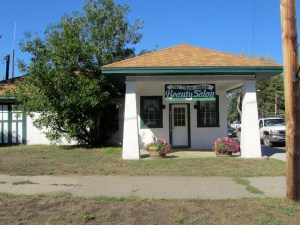 Service station building has new tenant