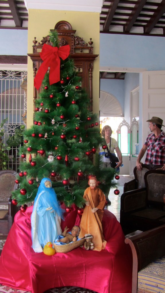 Merry Christmas or Feliz Navidad