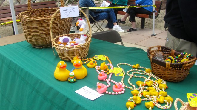 Soapy, Zeb and The Green Lantern watching duck necklaces