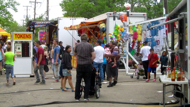 Carnival fun at Boulder Creek Festival
