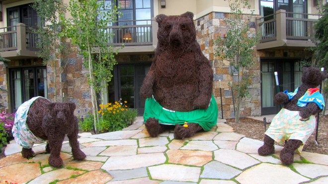 Happy bears. Safe for tourists