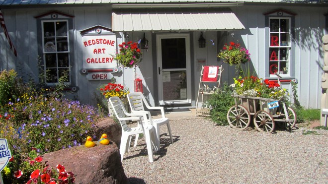 The art gallery looks so inviting