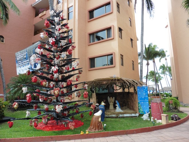 These decorations were made by Torres Mazatlan employees in 1992
