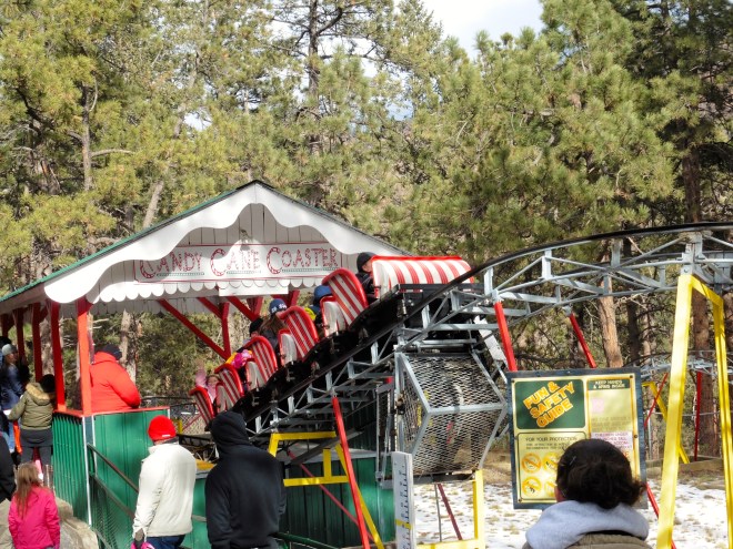 Definitely a Christmas theme here