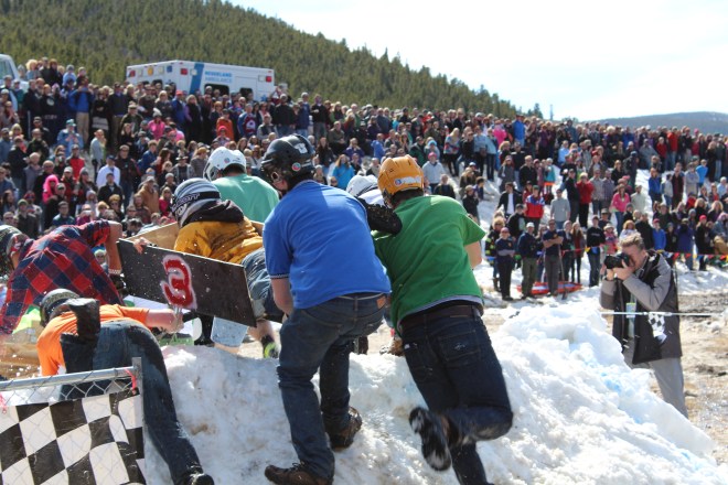 Get up the second snow hill is difficult, and slippery