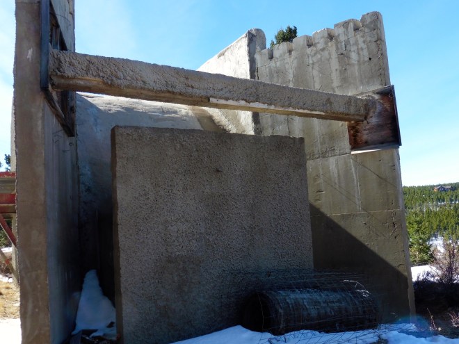 This end of the house was to hold cry frozen bodies.