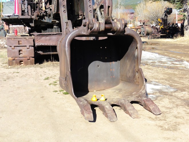 This shovel can move lots of stuff