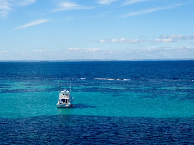 Shades of blue of the Indian Ocean