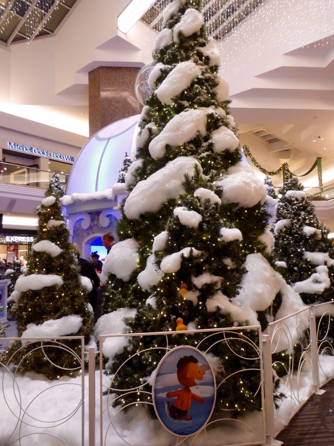 Zeb and Soapy in Christmas tree