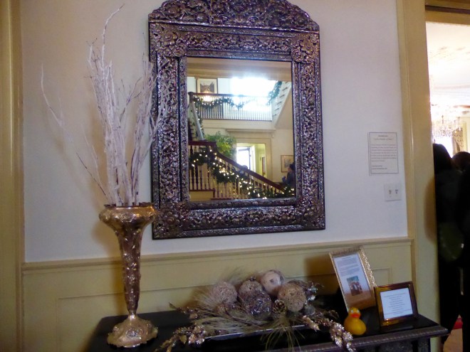 Mirror reflecting staircase