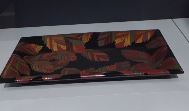 Lacquer tray with Autumn Leaves