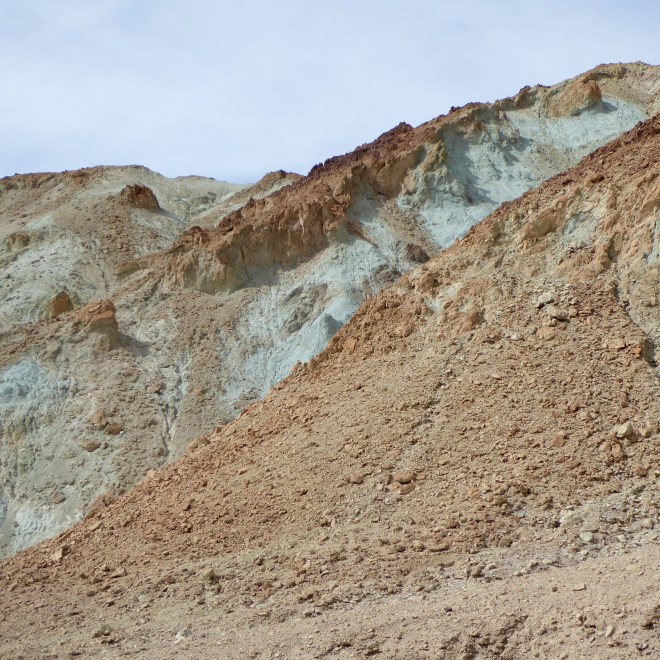 Color of Caribbean in rocks here.