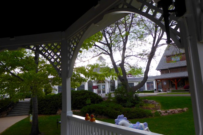 Front entrance to restaurant.