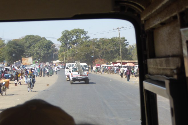 Road between Malawi and Mozambique 
