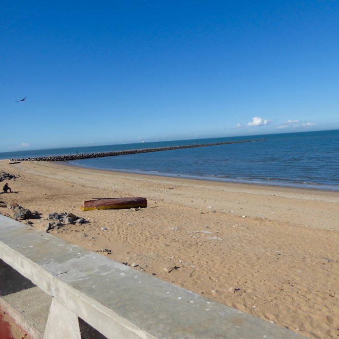 Approaching fish market