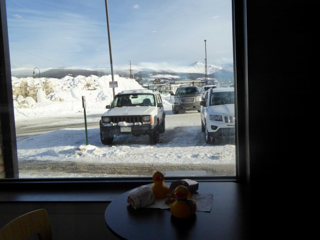 Snack while looking at the mountains